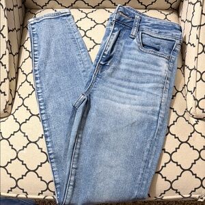 American Eagle Outfitters Light Blue Skinny Jeans